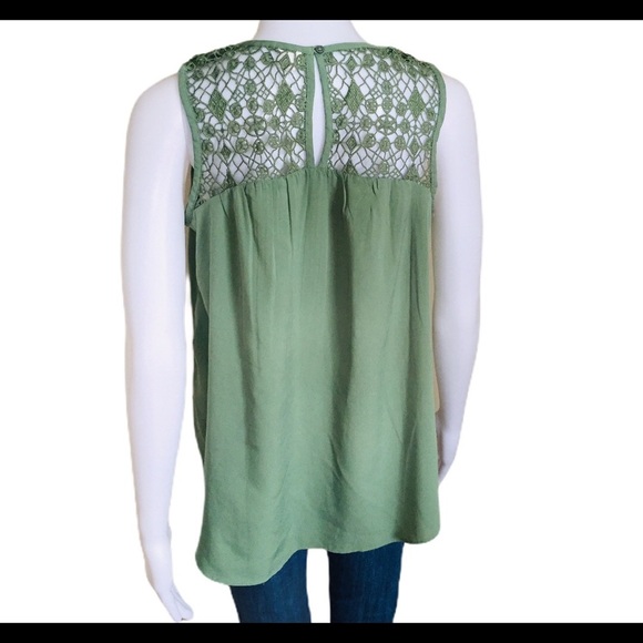 GAP Crochet Lace Sleeveless Blouse With Scoop Neck Twig Green Size Small - Picture 4 of 11